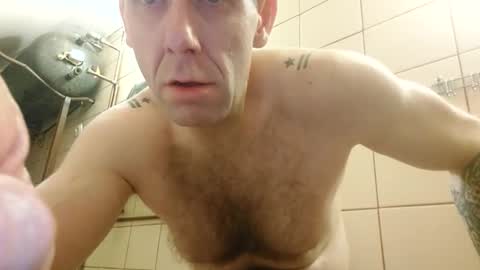 Snapshot of pawelwegrzyn306 chatting on 7, 6, 2026 Pawel42 online show from 7, 6, 2026