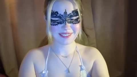 PawsClawss online show from 15, 10, 2025