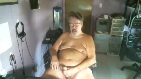 Snapshot of pcolabottom chatting on 9, 9, 2025 PcolaBottom online show from 9, 9, 2025
