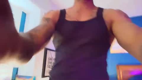 Snapshot of pcuddy3 chatting on 21, 9, 2025 Phenomenal online show from 21, 9, 2025