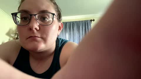 peachesbestfriend online show from 1, 4, 2026