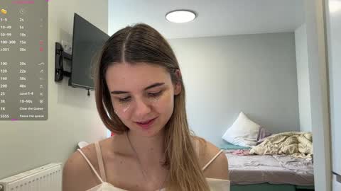 Snapshot of peachy_keens chatting on 25, 5, 2026 Peachy online show from 25, 5, 2026