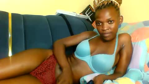 Snapshot of peachy_mummie chatting on 11, 9, 2025 peachie online show from 11, 9, 2025