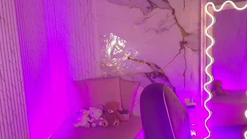 Snapshot of peachy_tay chatting on 21, 4, 2026 peachy_tay online show from 21, 4, 2026