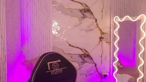 Snapshot of peachy_tay chatting on 22, 4, 2026 peachy_tay online show from 22, 4, 2026