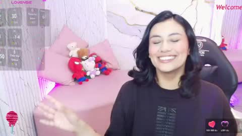 Snapshot of peachy_tay chatting on 10, 5, 2026 peachy_tay online show from 10, 5, 2026
