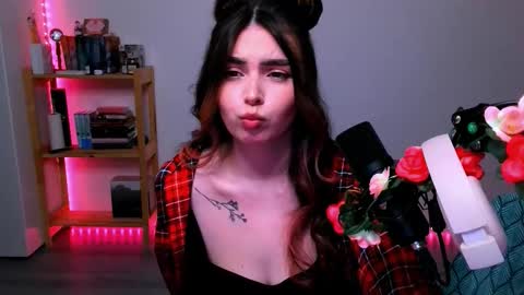 Snapshot of peachybabe__ chatting on 24, 10, 2025 Peachy online show from 24, 10, 2025