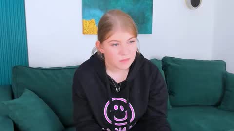 peachybloom online show from 24, 11, 2025