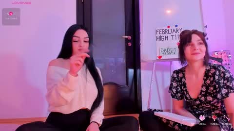 Snapshot of peanaughty chatting on 18, 2, 2026 Kate online show from 18, 2, 2026