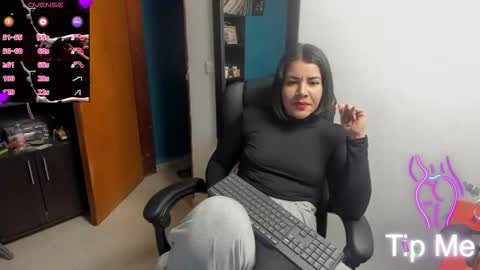 Tangerine Penaut online show from 18, 2, 2026