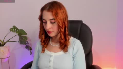 Snapshot of pear__moon chatting on 6, 7, 2026 LILLY online show from 6, 7, 2026