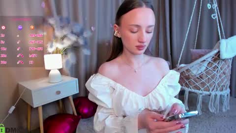 Snapshot of pearl_bloom chatting on 27, 2, 2026 Sex Leah online show from 27, 2, 2026