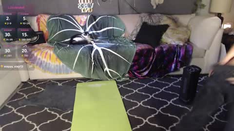 NEXT CHILL SESH  1130 930pm -ish PEEK online show from 4, 11, 2025