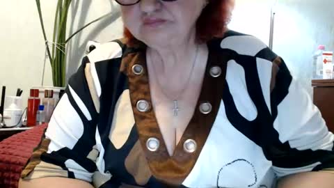 Snapshot of peggysoft chatting on 19, 6, 2026 PeggySoft online show from 19, 6, 2026