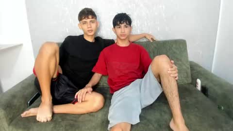 Snapshot of pelusos_mens chatting on 3, 7, 2026 CAIN-19 ALLEN-18 RONALD-18 AUSTIN-18 MOD DANTE online show from 3, 7, 2026