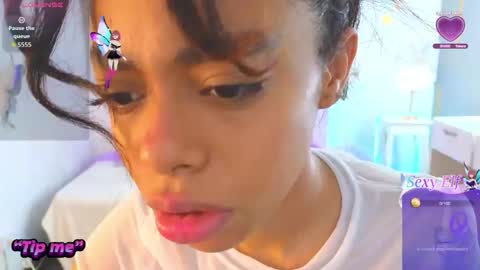 peneelopeecute online show from 24, 4, 2026