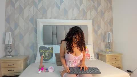  Penelope  online show from 25, 9, 2025