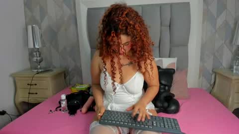 Snapshot of penelope_cox chatting on 21, 5, 2026 Penelope online show from 21, 5, 2026