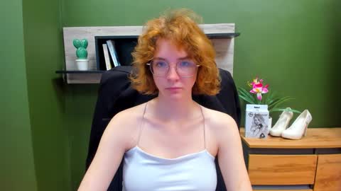 Snapshot of penny_lust chatting on 18, 9, 2025 Penny online show from 18, 9, 2025