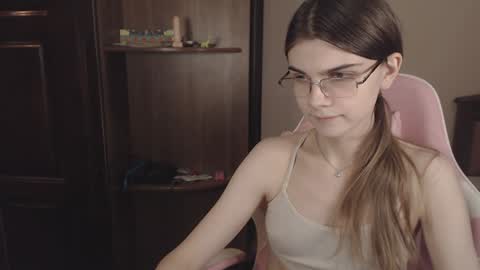 Farida online show from 10, 12, 2024