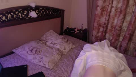 Snapshot of peralez_f chatting on 22, 5, 2026 Farida online show from 22, 5, 2026