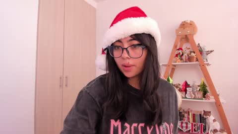 Snapshot of perfect__ana chatting on 10, 12, 2024 Sarah Ana Banana online show from 10, 12, 2024