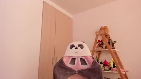 Snapshot of perfect__ana chatting on 20, 12, 2024 Sarah Ana Banana online show from 20, 12, 2024