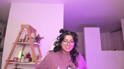 Snapshot of perfect__ana chatting on 11, 1, 2025 Sarah Ana Banana online show from 11, 1, 2025