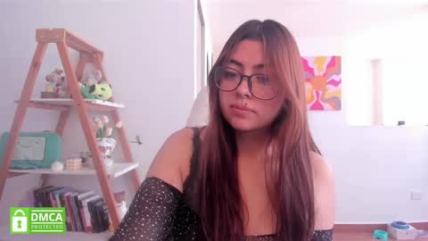 Snapshot of perfect__ana chatting on 10, 9, 2025 Sarah Ana Banana online show from 10, 9, 2025