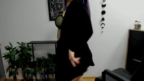 Gabbie online show from 2, 2, 2025