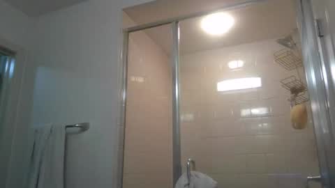 perfectly222peachy online show from 24, 9, 2025