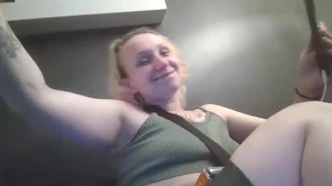 perfectly222peachy online show from 4, 4, 2026