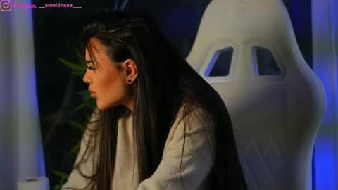 Dee online show from 7, 12, 2024