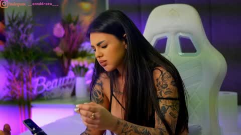 Dee online show from 5, 11, 2025