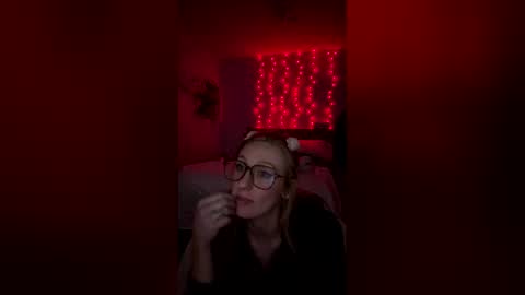 perkyyerky14 online show from 19, 3, 2026