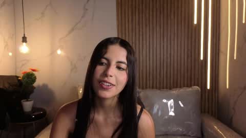 Snapshot of perla_lovely chatting on 2, 5, 2026 perla_lovely online show from 2, 5, 2026