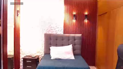 Perla online show from 9, 9, 2025