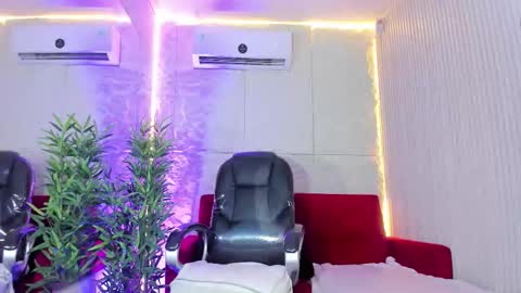 PERLA  online show from 30, 9, 2025