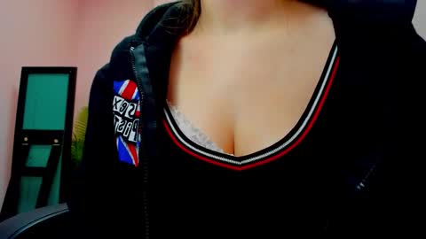 horror flying on the wings of the night.... online show from 28, 10, 2025