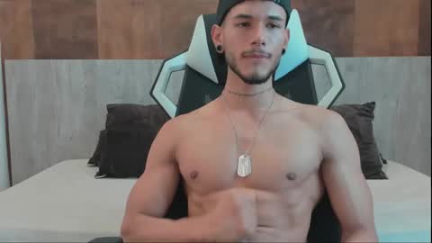 Snapshot of pertty_ken_boy chatting on 22, 10, 2025 ken boy online show from 22, 10, 2025
