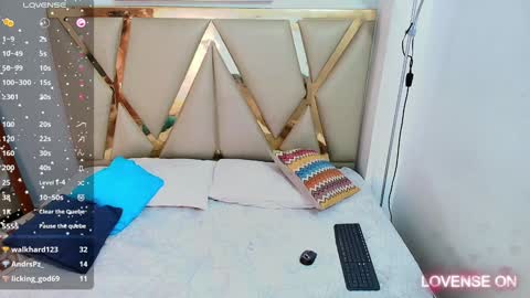 Snapshot of pervmilff chatting on 8, 1, 2025 pervmilff online show from 8, 1, 2025