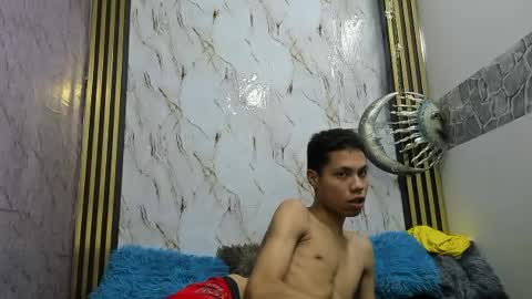 Snapshot of petal_bigx19 chatting on 16, 7, 2026 petal_bigx19 online show from 16, 7, 2026