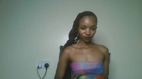 Snapshot of petal_palette chatting on 13, 5, 2026 Lolly online show from 13, 5, 2026