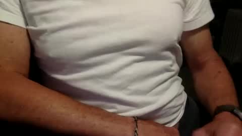 Snapshot of peterbartxxx chatting on 10, 10, 2025 peterbartxxx online show from 10, 10, 2025