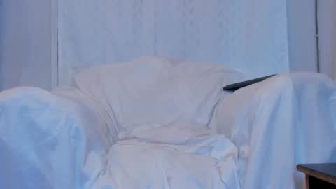 Snapshot of petite_amor chatting on 24, 1, 2025 petite_amor online show from 24, 1, 2025