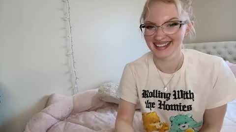 Little cupcake online show from 21, 4, 2026