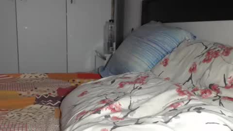 Snapshot of petite_danielle chatting on 24, 6, 2026 petite_danielle online show from 24, 6, 2026