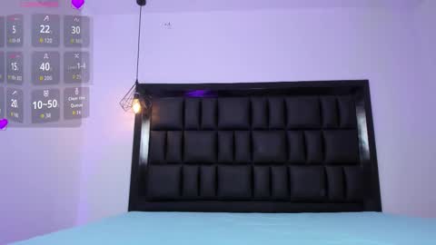 Snapshot of petite_esther chatting on 9, 10, 2025 Esther online show from 9, 10, 2025