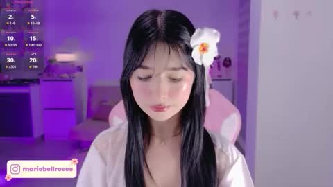 Snapshot of petite_marie_ chatting on 21, 5, 2026 petite_marie_ online show from 21, 5, 2026
