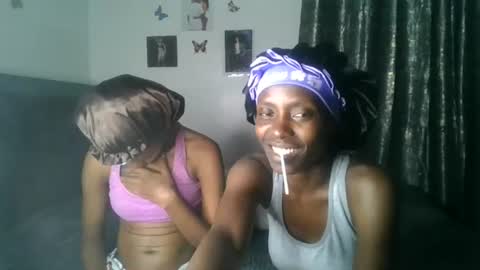 petite_queen69 online show from 21, 6, 2026